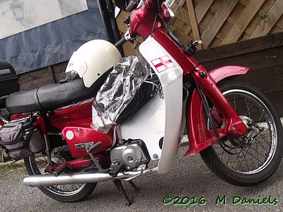 Honda Cub 90 at the Reservoir Dogs Run