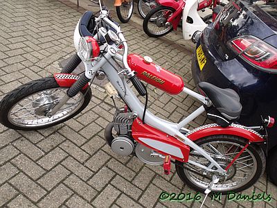 Kneel's Wheels at Claydon
