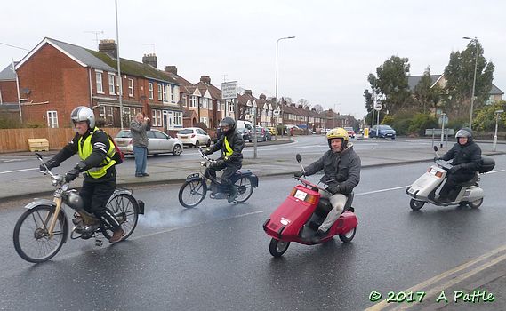 EACC Mince Pie Run leaving Ipswich