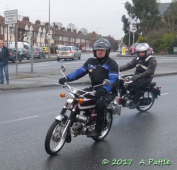 EACC Mince Pie Run leaving Ipswich