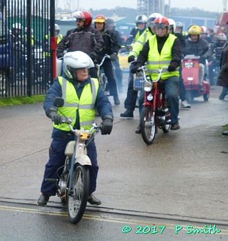 EACC Mince Pie Run leaving Ipswich