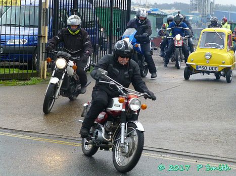 EACC Mince Pie Run leaving Ipswich
