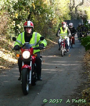 Kneels’s Wheels leaving Great Blakenham