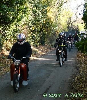 Kneels’s Wheels leaving Great Blakenham
