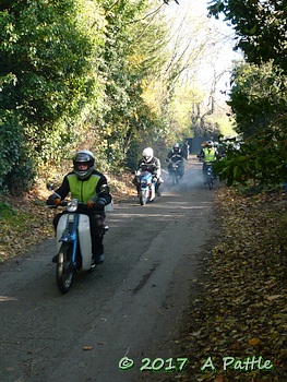 Kneels’s Wheels leaving Great Blakenham