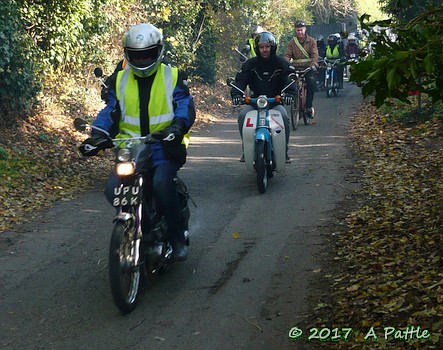 Kneels’s Wheels leaving Great Blakenham