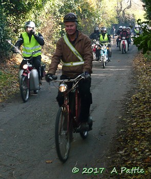 Kneels’s Wheels leaving Great Blakenham