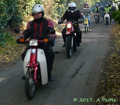 Kneels’s Wheels leaving Great Blakenham