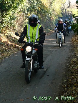 Kneels’s Wheels leaving Great Blakenham