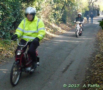 Kneels’s Wheels leaving Great Blakenham