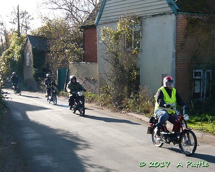 Kneels’s Wheels in Paper Mill Lane