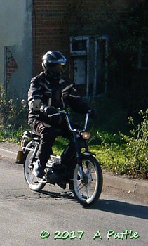 Kneels’s Wheels in Paper Mill Lane