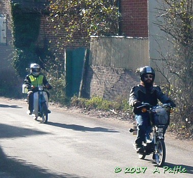Kneels’s Wheels in Paper Mill Lane