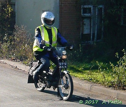 Kneels’s Wheels in Paper Mill Lane