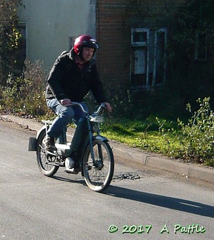 Kneels’s Wheels in Paper Mill Lane