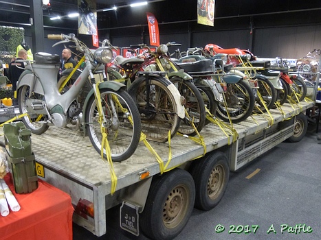 Trailer-load of mopeds at Central Classics 2017