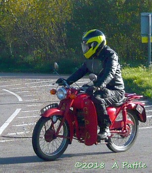 Kneel’s Wheels approaching Claydon