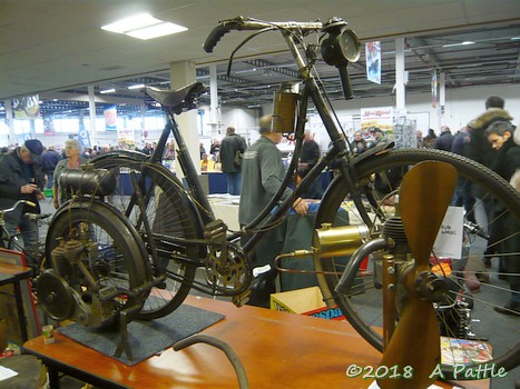 Wall Auto Wheel at Central Classics, Houten