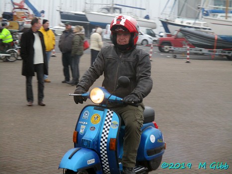 EACC Mince Pie Run leaving Shotley Shipwreck