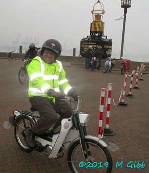 EACC Mince Pie Run leaving Shotley Shipwreck