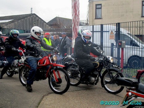 Mince Pie Run leaving Orwell Yacht Club