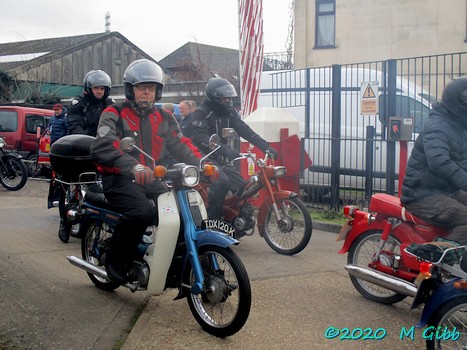 Mince Pie Run leaving Orwell Yacht Club