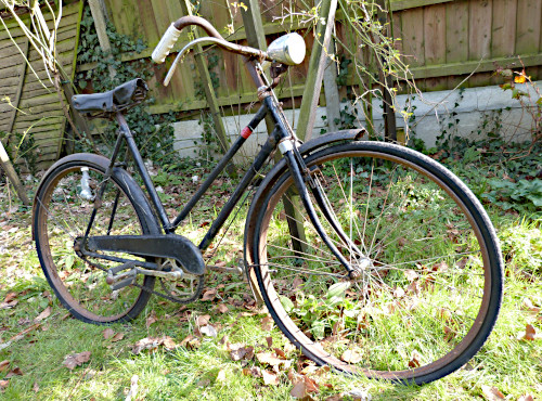 James Standard Light Roadster