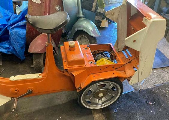 Ariel Three BAM 486L