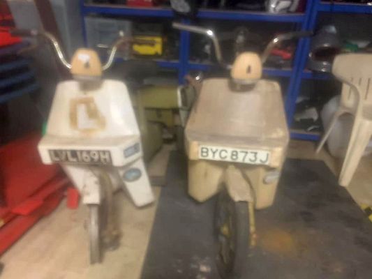 Ariel Three BYC 873J