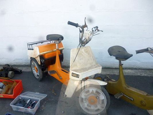 Ariel Three CAU 428H