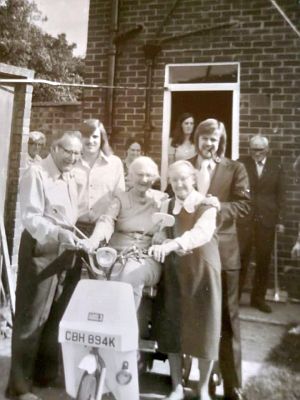 Ariel Three CBH 894K