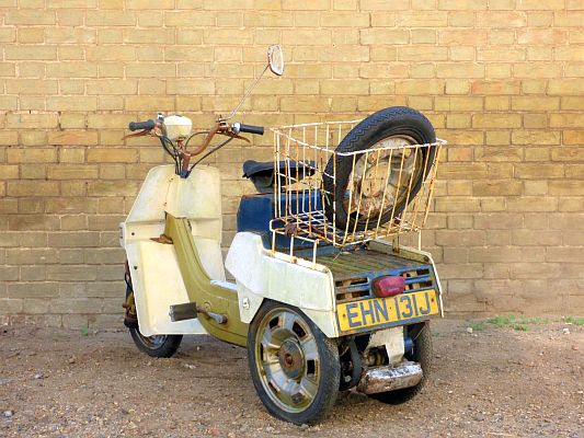 Ariel Three EHN 133J