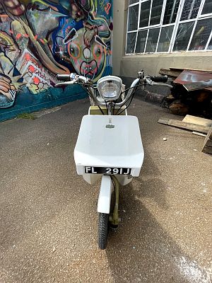 Ariel Three FLW 291J