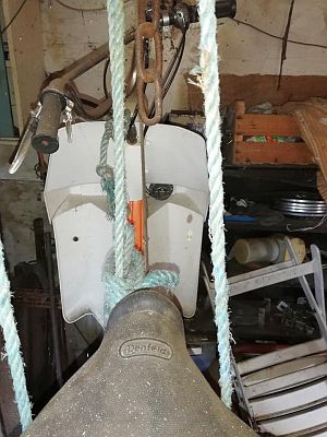 Ariel Three FON 637L