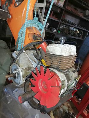 Ariel Three FON 637L