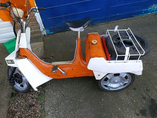 Ariel Three FRA 522L