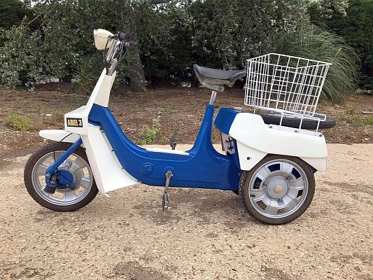 Ariel Three GNJ 963L