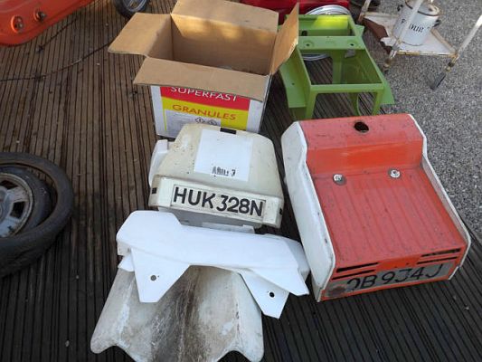 Ariel Three HUK 328N