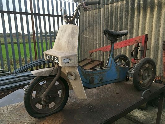 Ariel Three JGL 416J