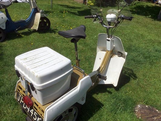 Ariel Three JPD 445K