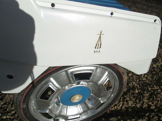 Ariel Three KDH 993J