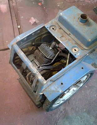 Ariel Three KDH 993J