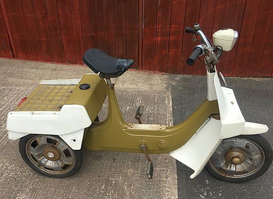 Ariel Three LGV 274P