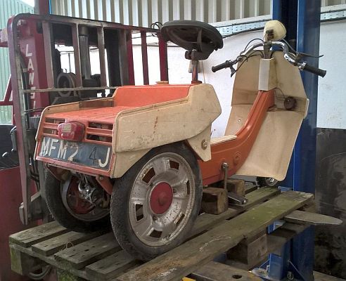 Ariel Three MFM 204J