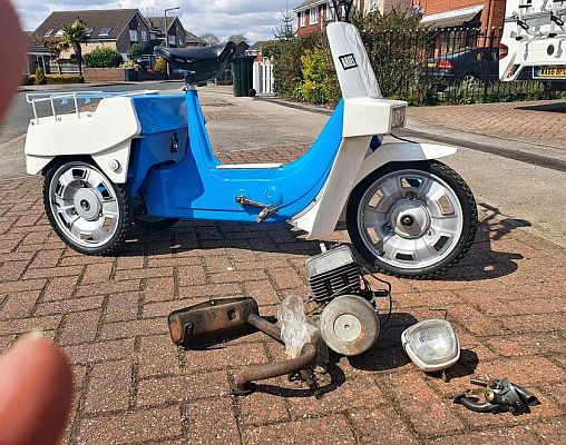 Ariel Three NLA 794K