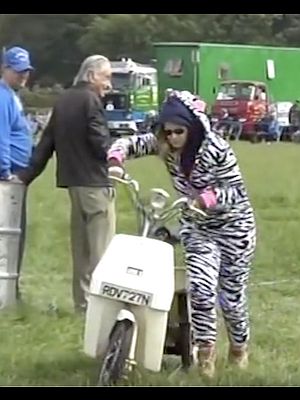 Ariel Three RDV 727N