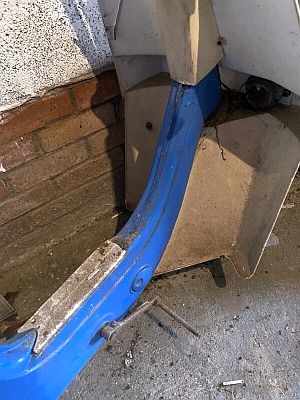 Ariel Three RWD 946M