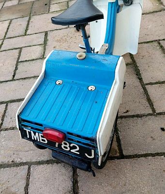 Ariel Three TMB 782J