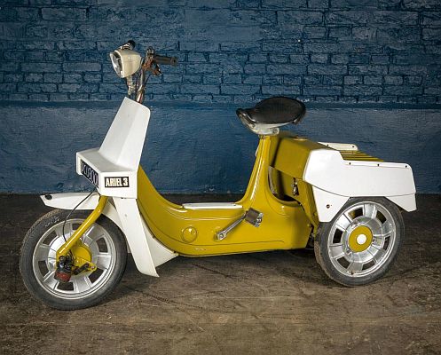 Ariel Three UCU 300L