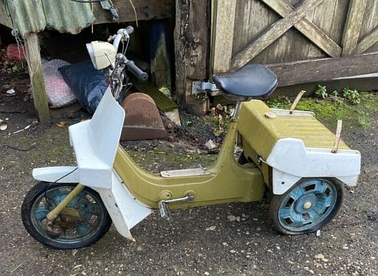 Ariel Three UDC 704J